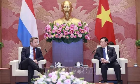 Chủ tịch Quốc hội Vương Đình Huệ hội kiến Thủ tướng Đại Công quốc Luxembourg