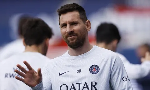 Huấn luyện viên Christopher Galtier vẫn muốn Messi ra sân trong màu áo Paris Saint-Germain