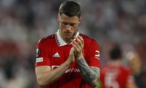 Man United từ chối mua đứt Wout Weghorst
