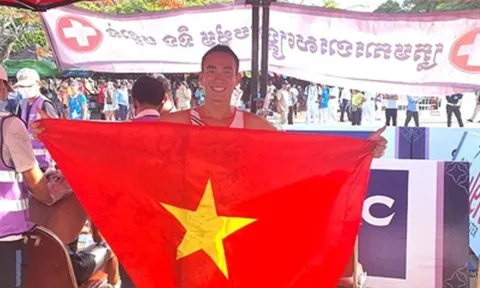 Phạm Tiến Sản giành huy chương vàng môn Duathlon