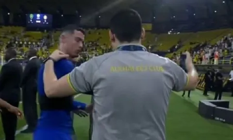 Ronaldo nổi giận với Ban huấn luyện đối thủ sau trận hòa