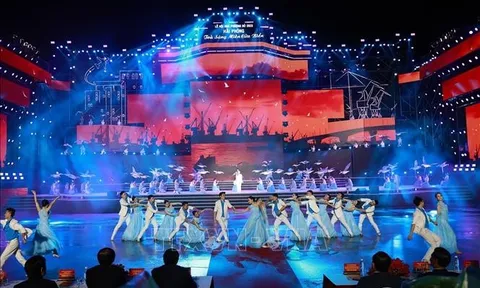 Thủ tướng Phạm Minh Chính dự khai mạc Lễ hội Hoa Phượng đỏ Hải Phòng 2023