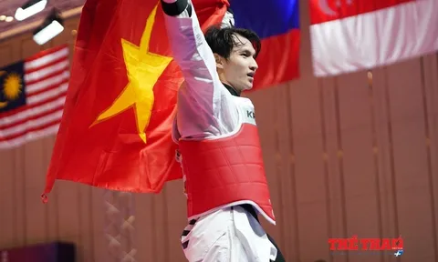 Võ sĩ Lý Hồng Phúc mang về tấm huy chương vàng thứ 100 cho đoàn Việt Nam