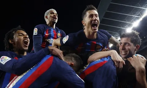 Sớm vô địch La Liga, Barcelona bỏ túi gần 100 triệu euro tiền thưởng
