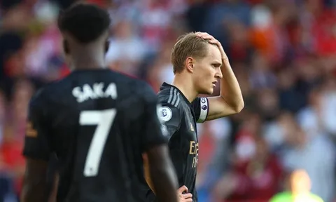 Arsenal lập kỷ lục đáng quên