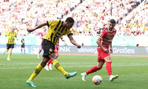 Vượt Bayern Munich, Dortmund tiến sát chức vô địch Bundesliga sau 11 năm chờ đợi