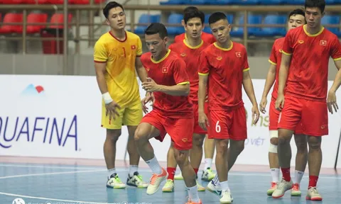 Huấn luyện viên Giustozzi Diego Raul triệu tập 19 tuyển thủ cho chuyến tập huấn tại Nam Mỹ