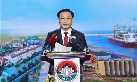 Chủ tịch Quốc hội: Hà Tĩnh chuyển hóa tiềm năng, lợi thế thành động lực phát triển