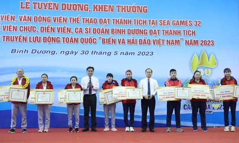 Bình Dương khen thưởng vận động viên đạt thành tích cao tại SEA Games 32