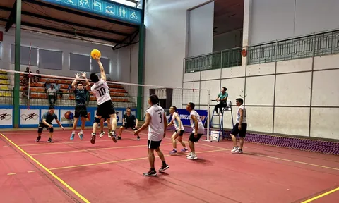 Bế mạc giải Bóng chuyền hơi trung, cao tuổi tỉnh Cao Bằng năm 2023  