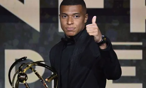 Paris Saint-Germain hạ giá bán Mbappe