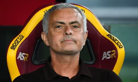"Người đặc biệt" nhận thêm án phạt từ Serie A
