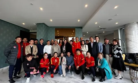 Đại sứ quán Việt Nam tại New Zealand thăm, động viên đội tuyển nữ trước trận giao hữu