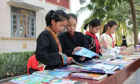 Hỗ trợ xây dựng tủ sách cộng đồng cho các xã vùng đồng bào dân tộc thiểu số và miền núi năm 2023