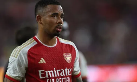 Arsenal tổn thất lớn về lực lượng trước đại chiến với Man City