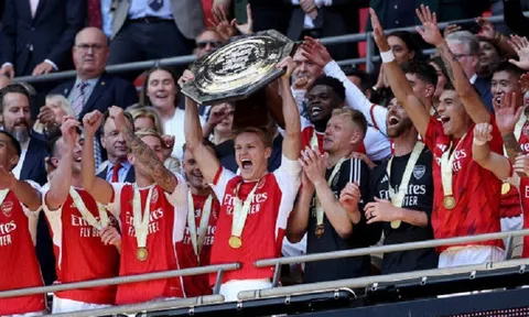 Arsenal giành Siêu cúp Anh sau loạt sút luân lưu cân não