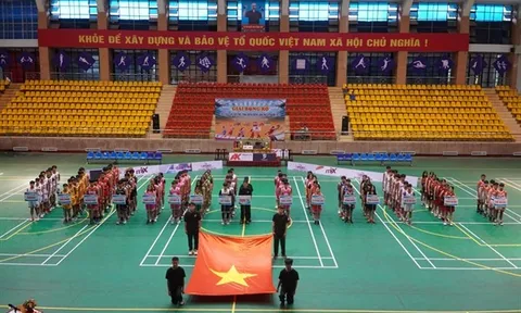200 VĐV tham gia Giải bóng rổ các Câu lạc bộ trẻ Điện Biên