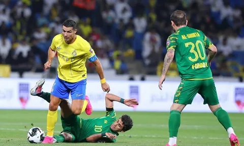 Cristiano Ronaldo ghi bàn đưa Al Nassr vào chung kết Arab Club Champions Cup