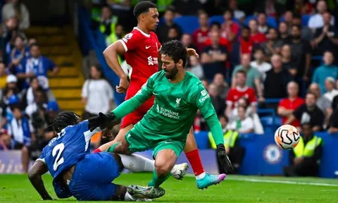 Chelsea và Liverpool chia điểm trong trận khởi đầu Premier League