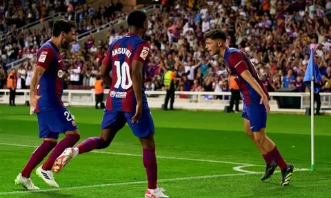 Bùng nổ phút cuối, Barcelona giành chiến thắng đầu tiên tại La Liga