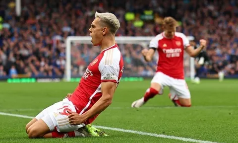 Vòng 5 Premier League: Arsenal trở lại tốp 4, Chelsea gây thất vọng