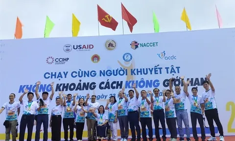 Giải chạy "Không khoảng cách - Không giới hạn"