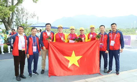 Đội tuyển Rowing Việt Nam được thưởng "nóng"