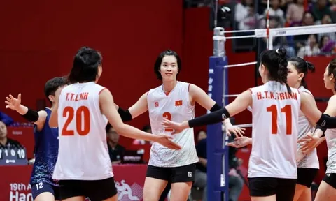 Tuyển Bóng chuyền nữ Việt Nam được thưởng sau khi giành vé vào bán kết ASIAD 19