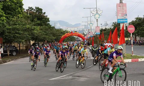 Giải Xe đạp phong trào tỉnh Hòa Bình mở rộng lần thứ II năm 2023 tranh Cup Việt - Pháp