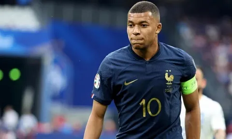 Tiền đạo Kylian Mbappe đón tin buồn trước khi cùng Pháp đối đầu Hà Lan