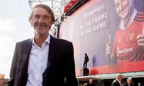 Tỷ phú Jim Ratcliffe sẽ điều hành Man United nếu mua thành công 25% cổ phần