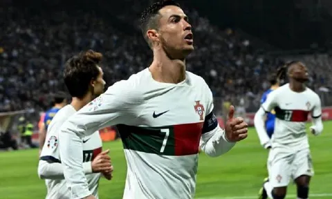 Liên tục lập công, Cristiano Ronaldo vượt qua Erling Haaland