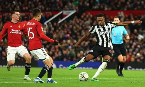 Cúp Liên đoàn Anh: Arsenal thất bại trên sân nhà, Man United trở thành cựu vương
