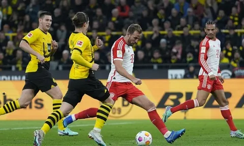 Vòng 10 Bundesliga: Bayern Munich đè bẹp Dortmund trong ngày Harry Kane phá kỉ lục