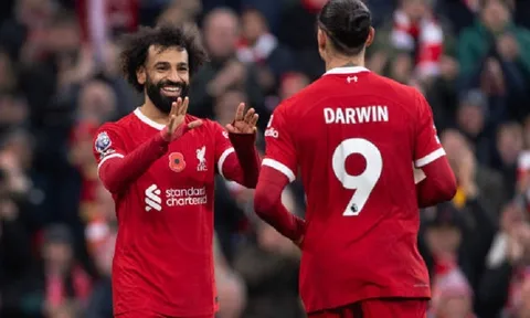 Mohamed Salah và Darwin Nunez cán cột mốc ấn tượng