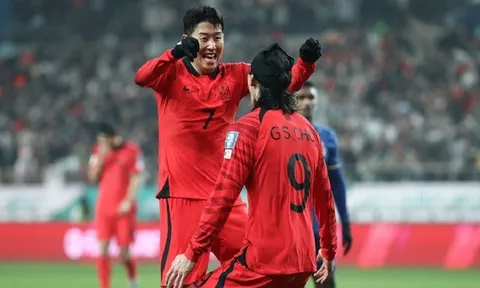 Tiền đạo Son Heung-min trấn an người hâm mộ sau trận thắng của Hàn Quốc