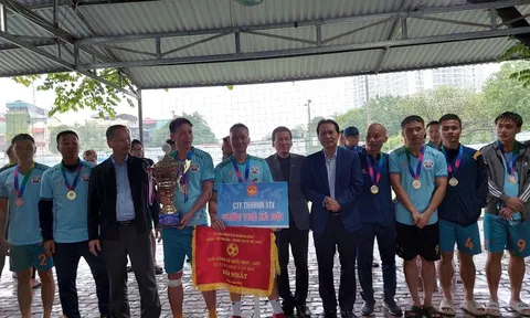 Đội Vườn thú Hà Nội vô địch giải Bóng đá Khối Công nhân viên chức - Lực lượng Vũ trang quận Ba Đình năm 2023