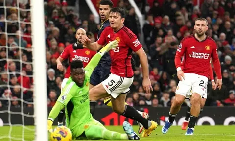 Man United thua sốc trên sân nhà, huấn luyện viên Erik ten Hag nhận lỗi