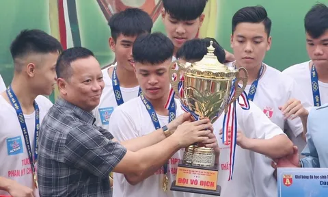 Trường Phan Huy Chú bảo vệ chức vô địch giải Bóng đá Học sinh THPT Hà Nội