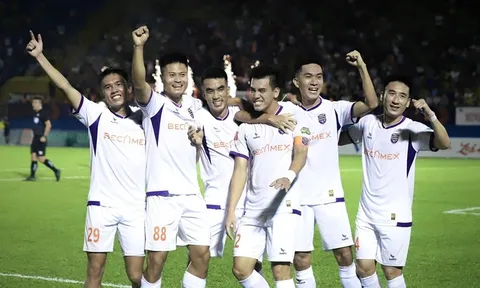 Trước vòng 7 V.League 2023-2024: Sục sôi ngôi đầu bảng