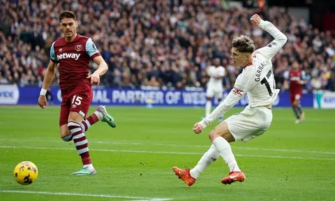 Huấn luyện viên Erik ten Hag yêu cầu các học trò ở Man United chắt chiu cơ hội