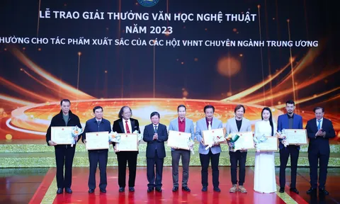 Trao Giải thưởng Văn học nghệ thuật năm 2023