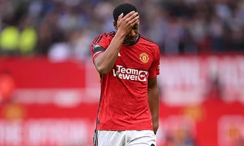 Anthony Martial bị huấn luyện viên Ten Hag cấm cửa ở đội 1 của Man United