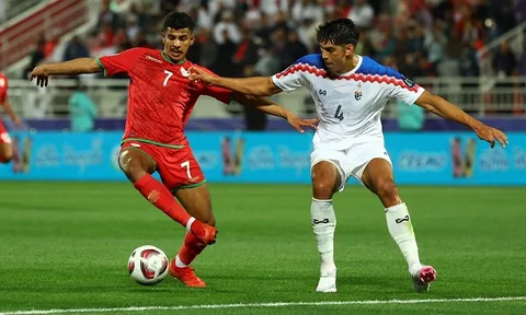 ASIAN Cup 2023: Thái Lan cầm hòa Oman, Saudi Arabia vào vòng 1/8