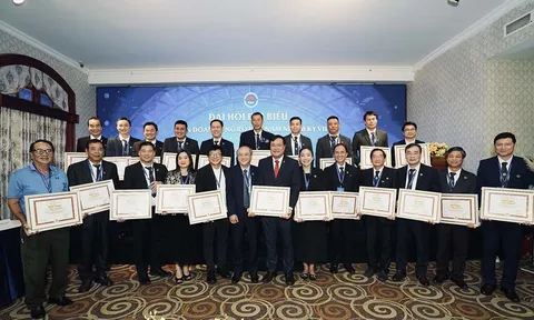 Ông Nguyễn Bảo Hoàng tái đắc cử Chủ tịch Liên đoàn Bóng rổ Việt Nam