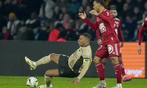 Kylian Mbappe mờ nhạt, PSG đứt chuỗi 5 trận toàn thắng