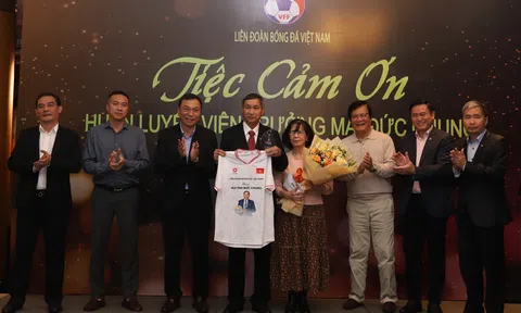 Liên đoàn Bóng đá Việt Nam tổ chức Lễ tri ân huấn luyện viên Mai Đức Chung