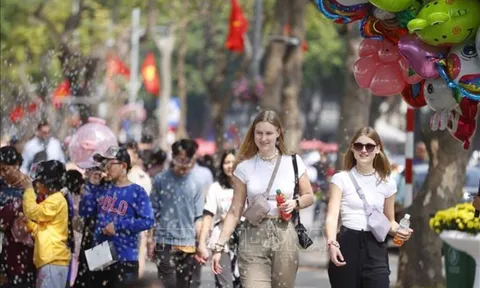 Tết Nguyên đán Giáp Thìn 2024 hoạt động du lịch diễn ra sôi động trên cả nước