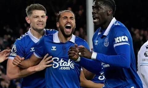 Everton vươn lên vị trí thứ 15 Premier League sau khi được giảm án