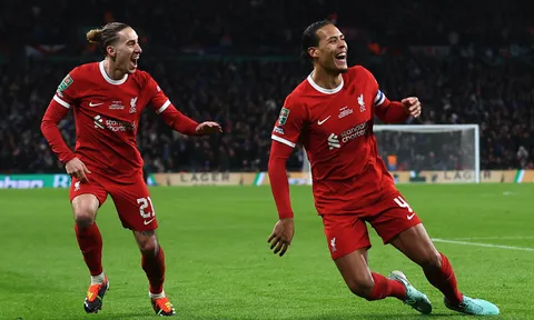 Huấn luyện viên Jurgen Klopp sẵn sàng cùng Liverpool diễu hành ăn mừng Cúp Liên đoàn